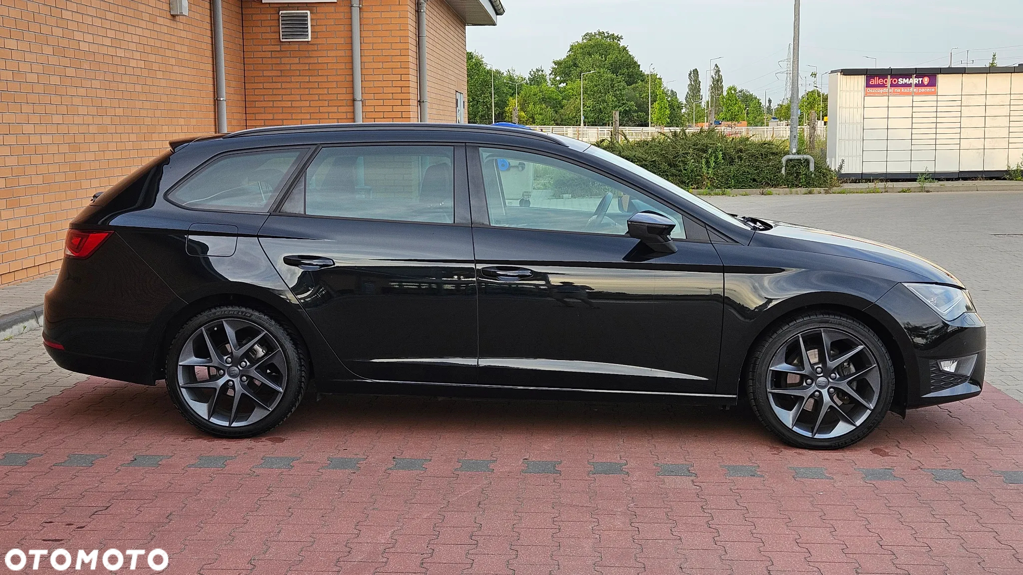 Seat Leon ST 2.0 TDI DPF FR Black Matt Edition - 3