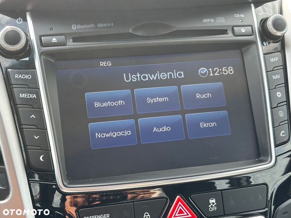Hyundai i30 blue Kombi 1.6 GDi Style - 33