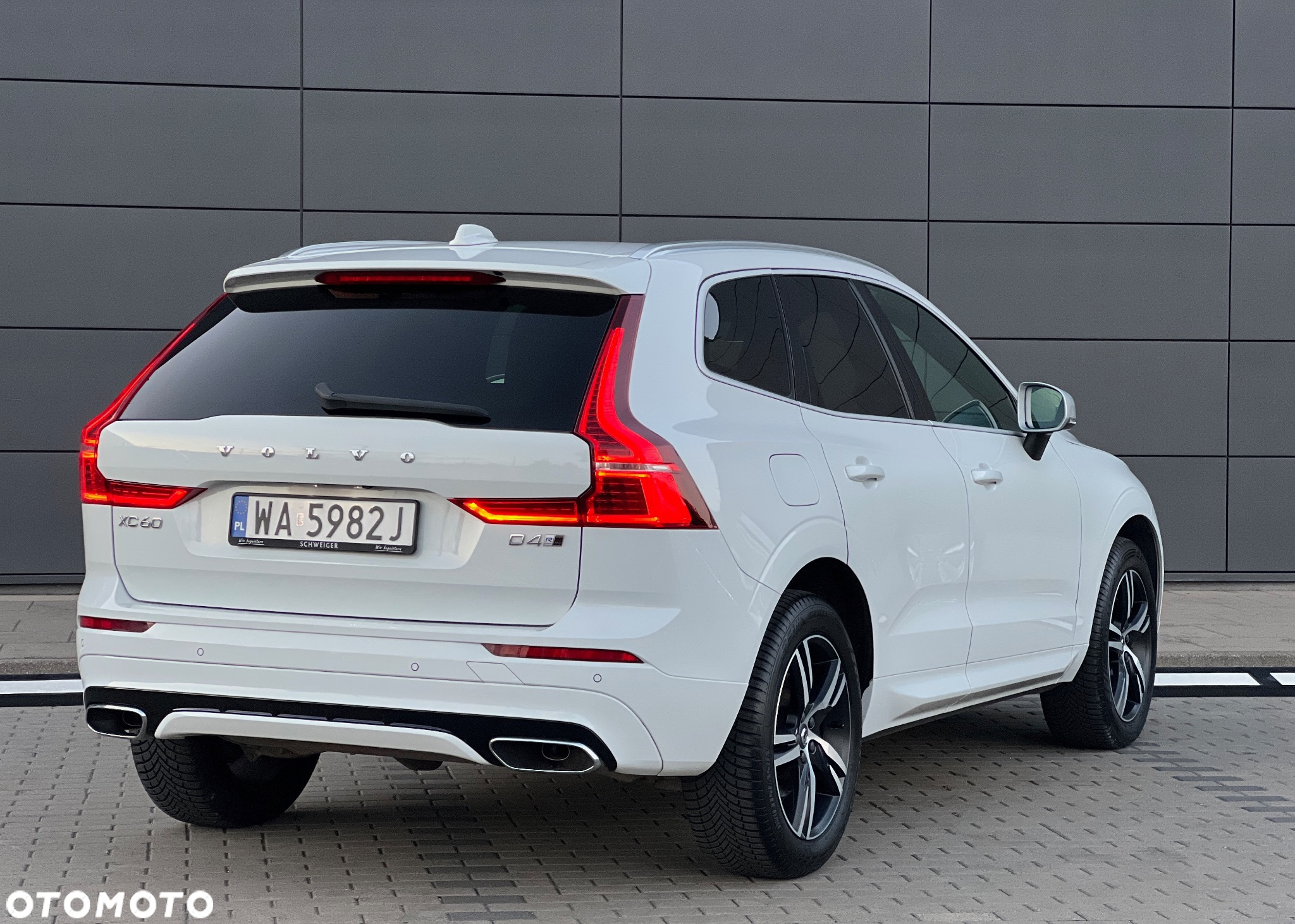 Volvo XC 60 D4 AWD R-Design - 6