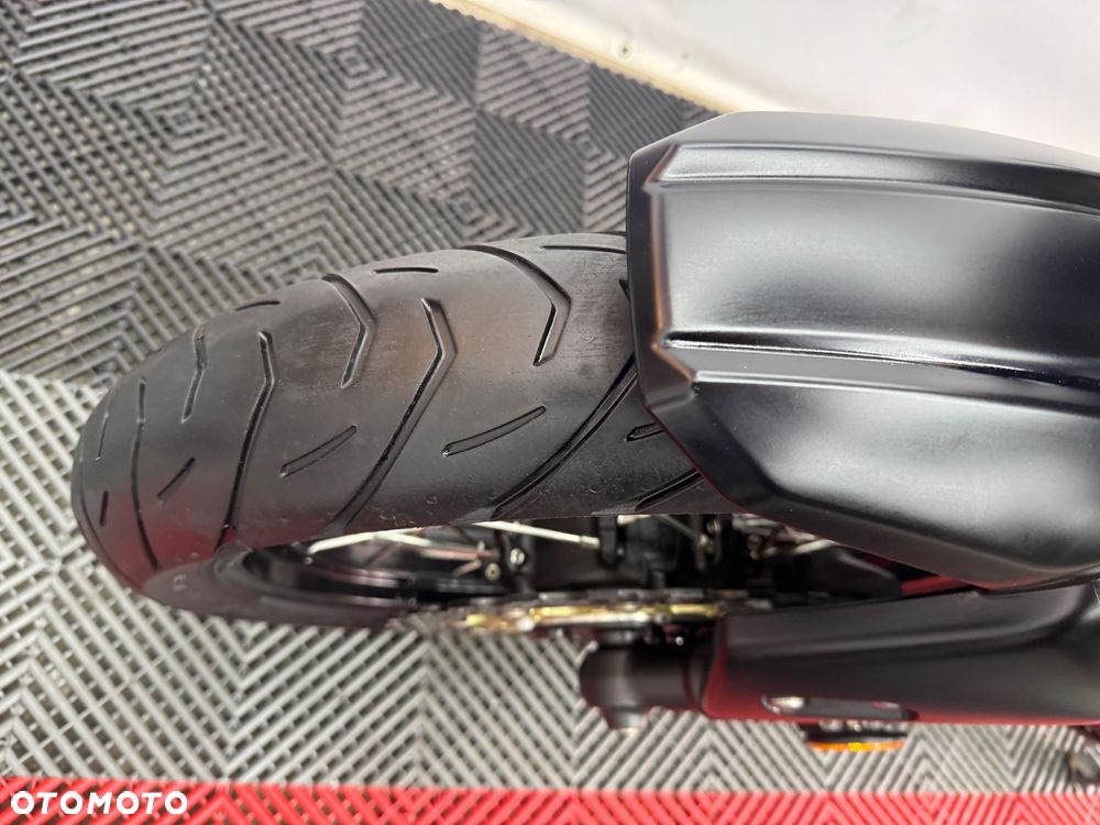 Yamaha Super Tenere - 9