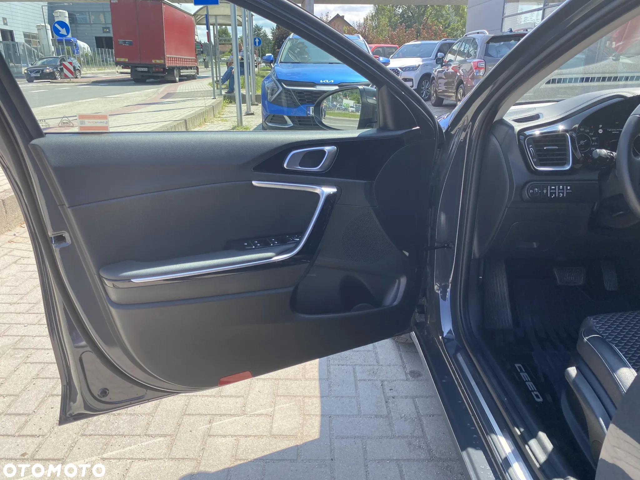 Kia Ceed 1.6 GDI PHEV Business Line DCT - 10