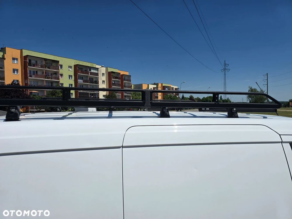 Ford Transit Connect - 13