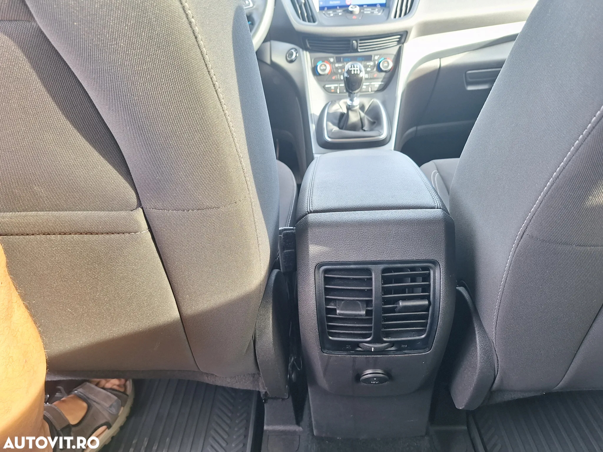 Ford Kuga - 13