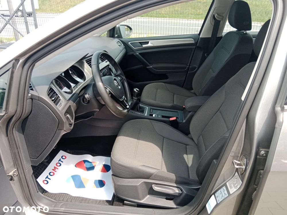 Volkswagen Golf 1.4 TSI BMT Comfortline - 24