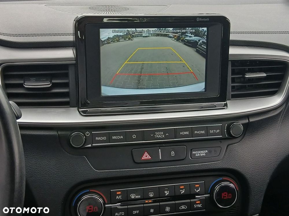 Kia Ceed 1.4 T-GDI M - 24