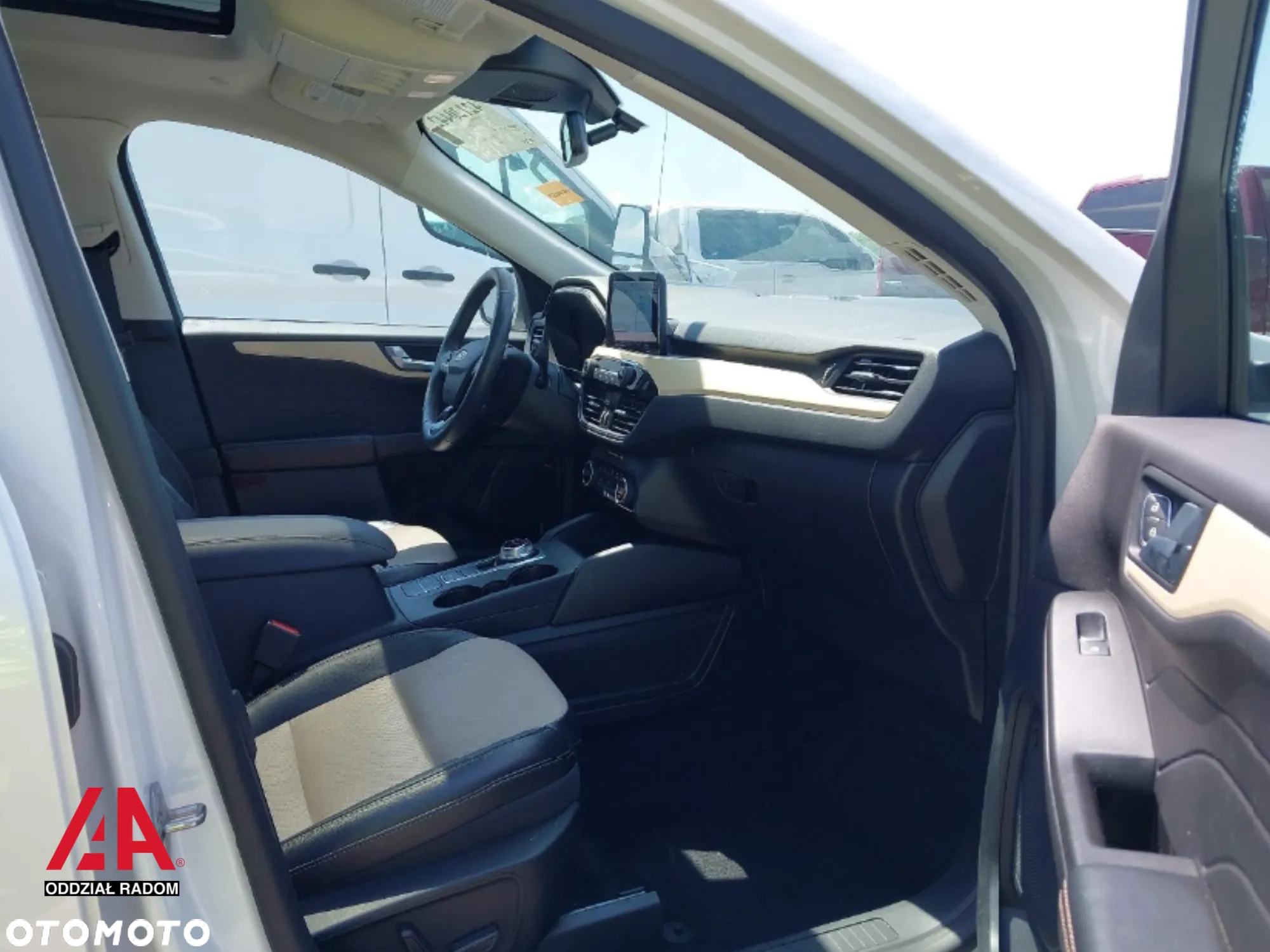 Ford Escape 2.0 EcoBoost AWD Titanium - 15