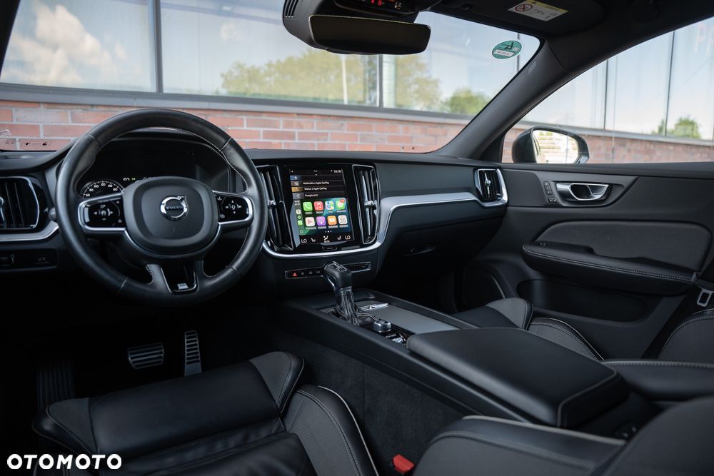 Volvo V60 T5 Geartronic R-Design - 24