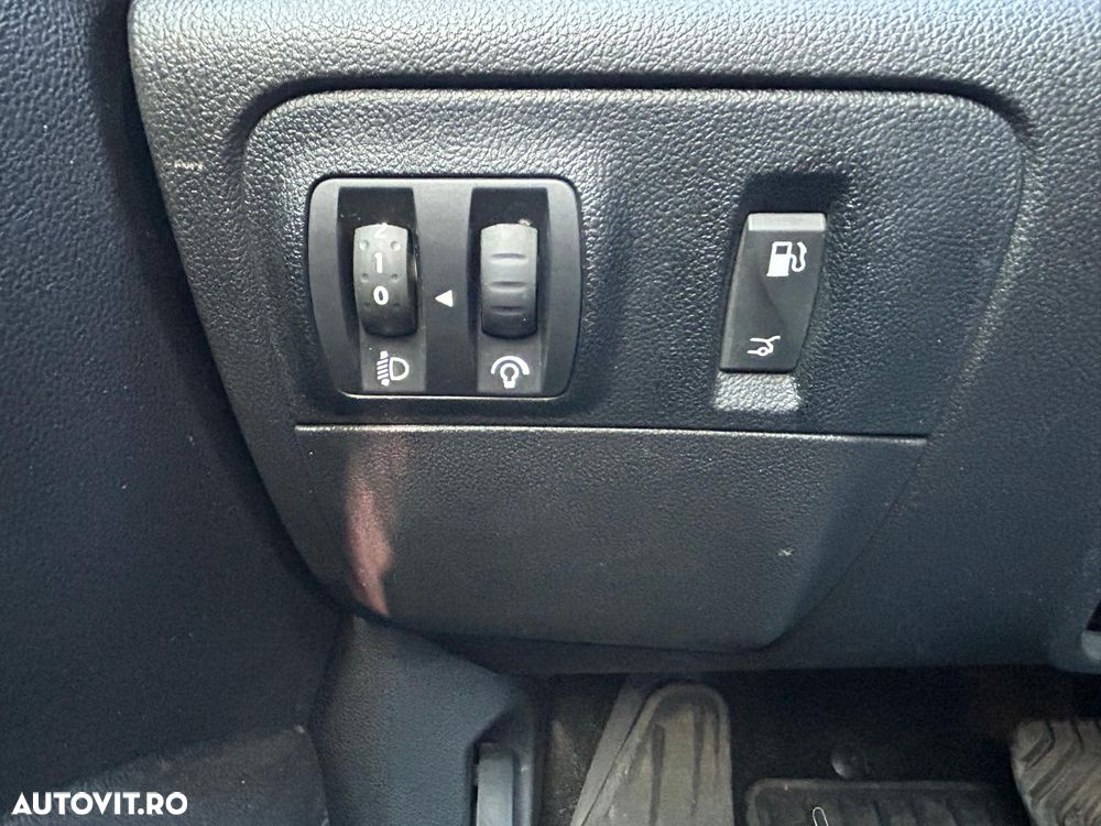 Renault Megane TCe 140 EDC GPF Equilibre - 31