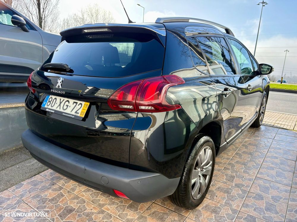 Peugeot 2008 1.2 PureTech Style - 3