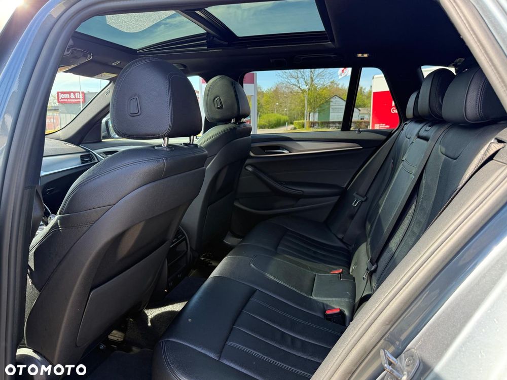 BMW Seria 5 520d M Sport Edition - 7