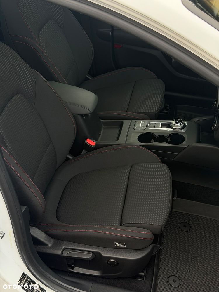 Ford Focus 2.0 TDCi ST-Line Black ASS PowerShift - 24