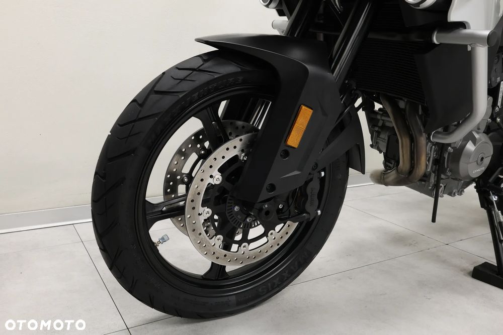 CFMoto 800MT Sport - 34