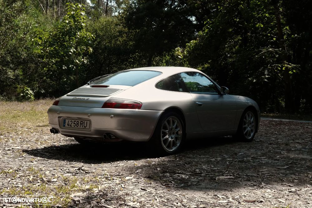Porsche 911 (996) Carrera 4 Coupé - 13
