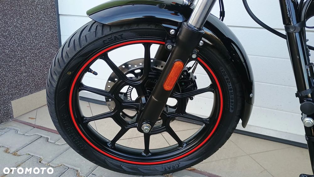 Royal Enfield Meteor - 17