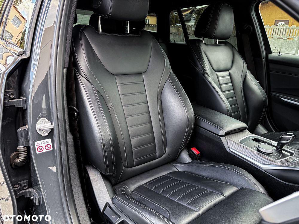 BMW Seria 3 320d Edition M Sport Shadow - 19