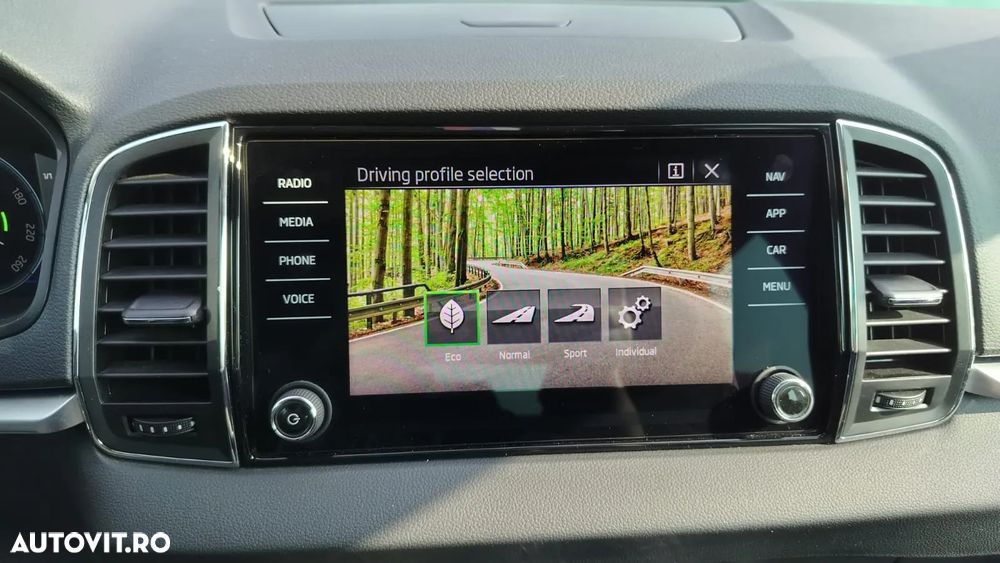 Skoda Karoq 1.5 TSI Sportline - 25