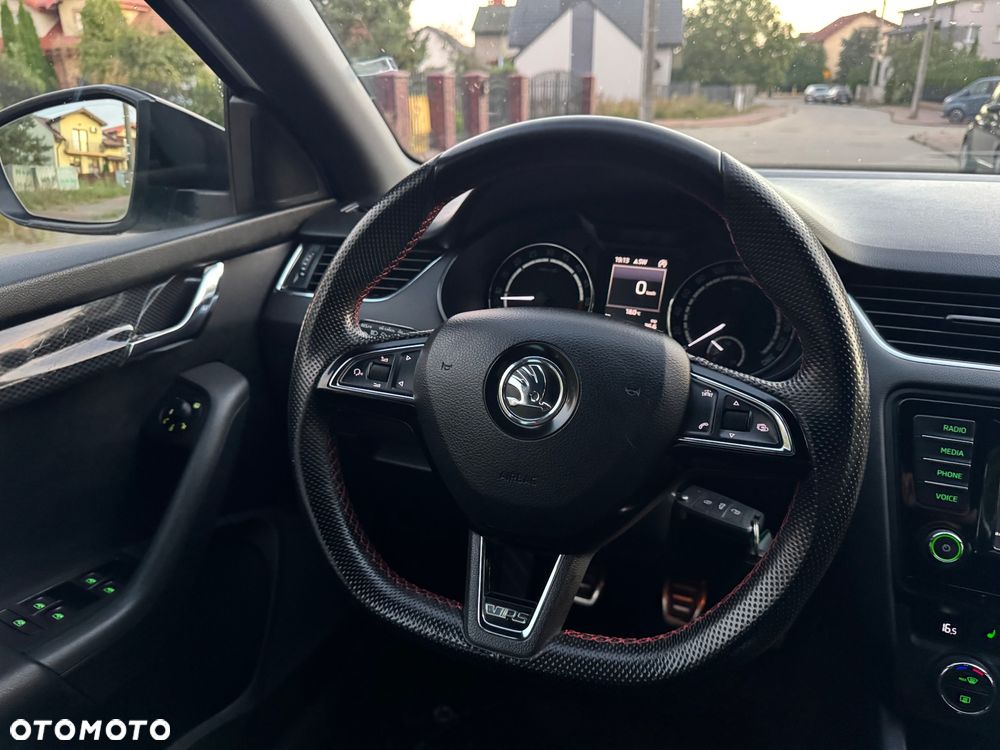 Skoda Octavia Combi 2.0 TDI (Green tec) RS - 24