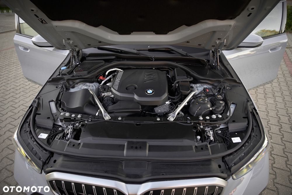 BMW Seria 5 520d xDrive - 20