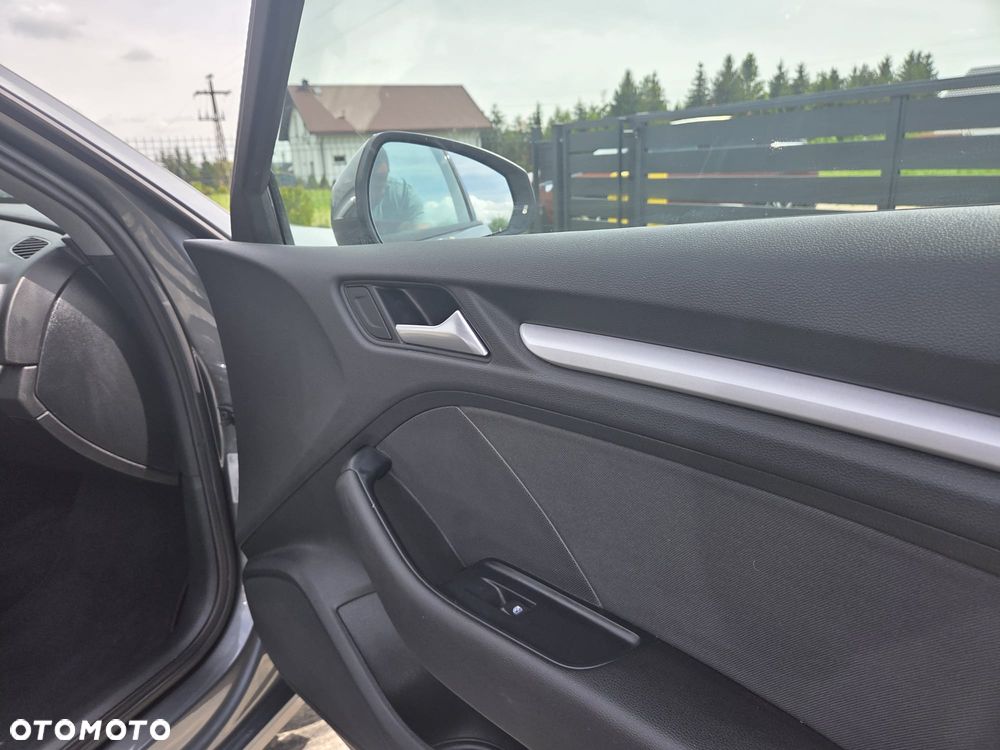 Audi A3 Sportback 2.0 TDI Ambiente - 22