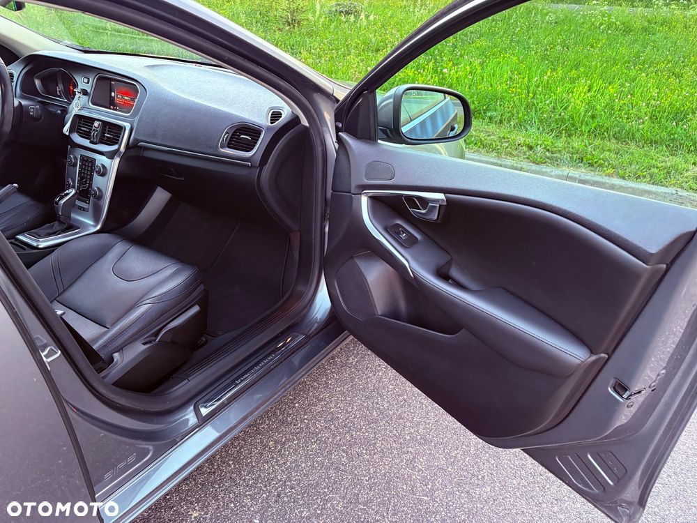 Volvo V40 D2 Geartronic Inscription - 23