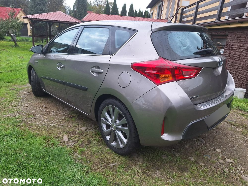 Toyota Auris 1.8 HSD Luna - 4