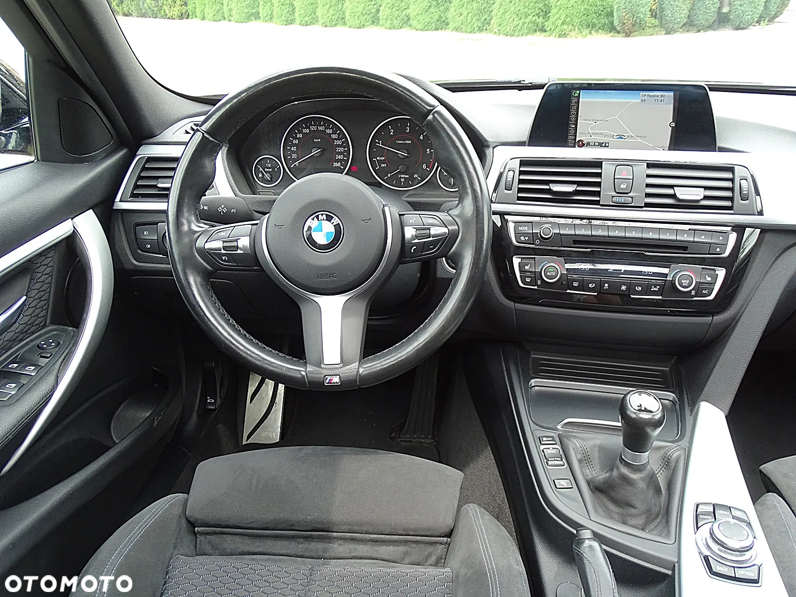 BMW Seria 3 320d xDrive M Sport - 33