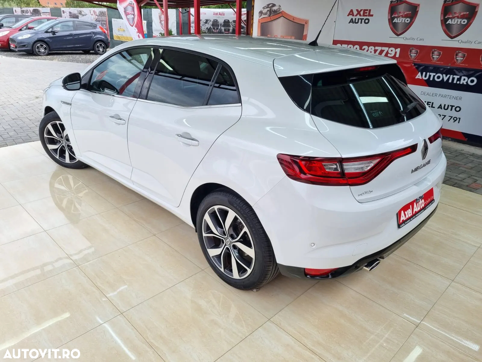 Renault Megane ENERGY dCi 130 BOSE EDITION - 4
