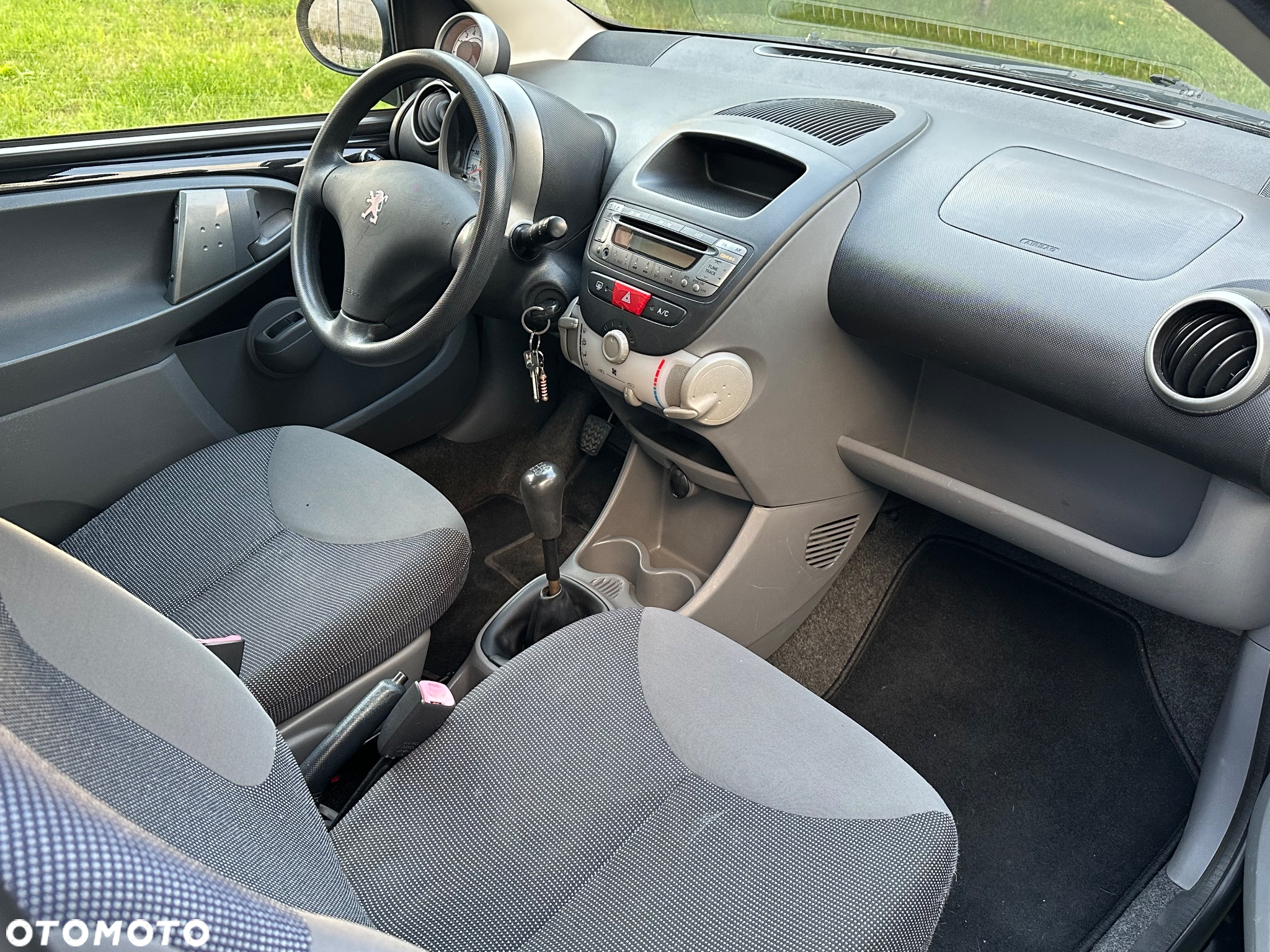 Peugeot 107 1.0 U Move - 9