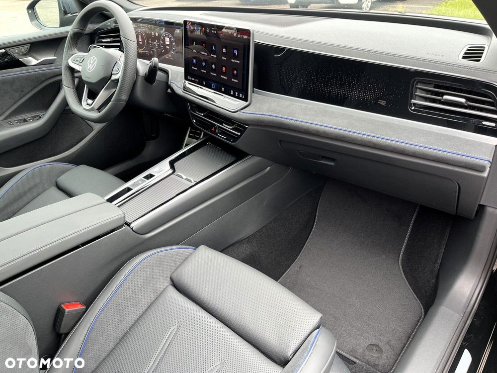 Volkswagen Passat Variant 2.0 TDI SCR R-Line Plus DSG - 37