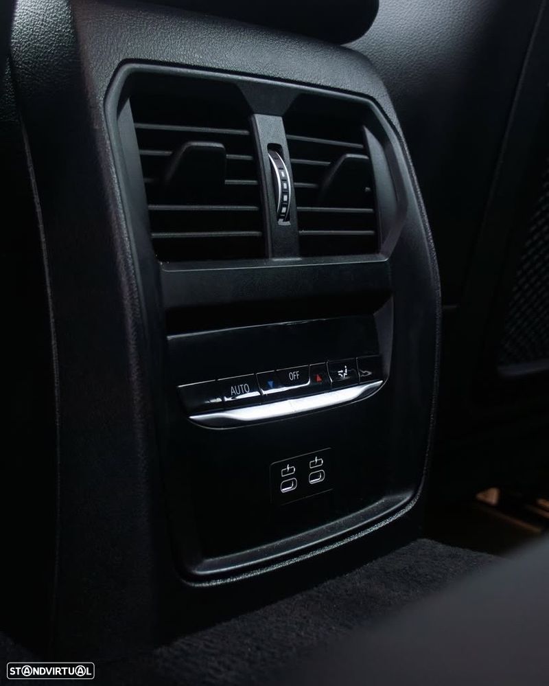 BMW 330 - 12
