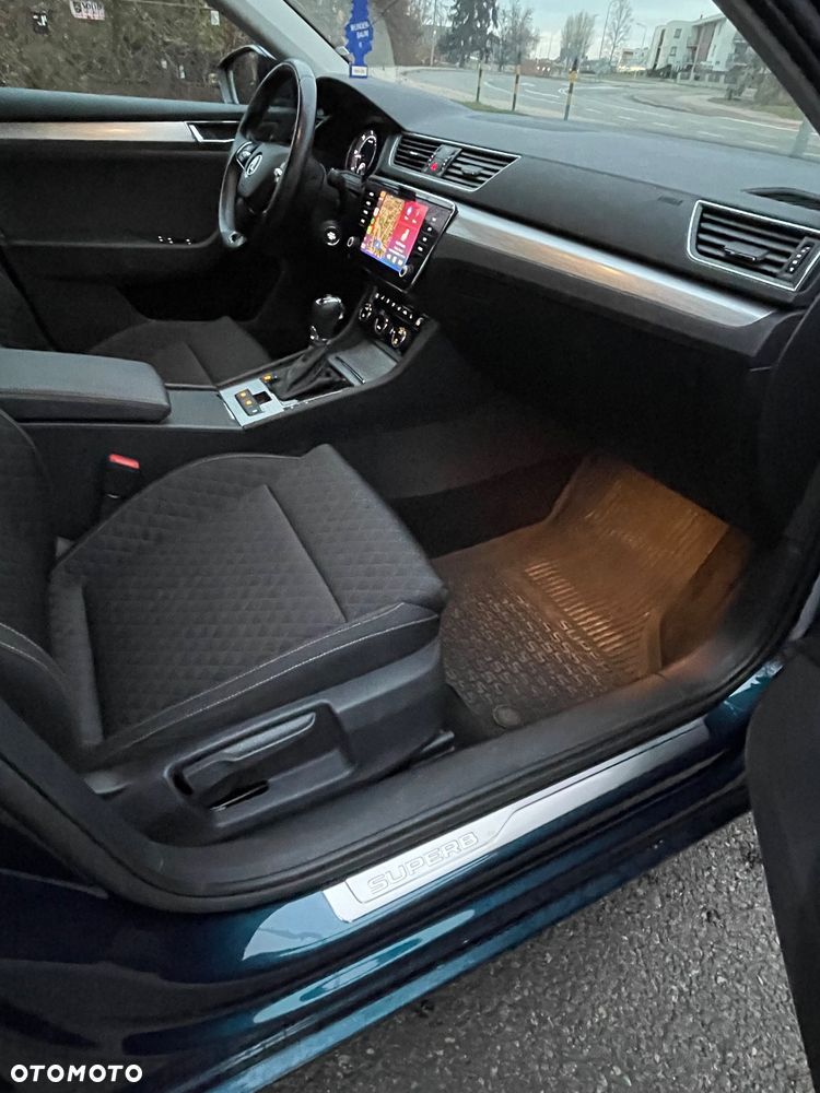 Skoda Superb 2.0 TDI SCR Ambition DSG - 36