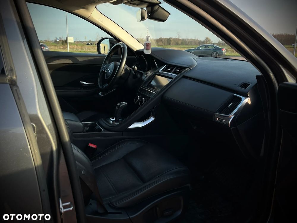Jaguar E-Pace 2.0 P200 mHEV AWD R-Dynamic S - 13