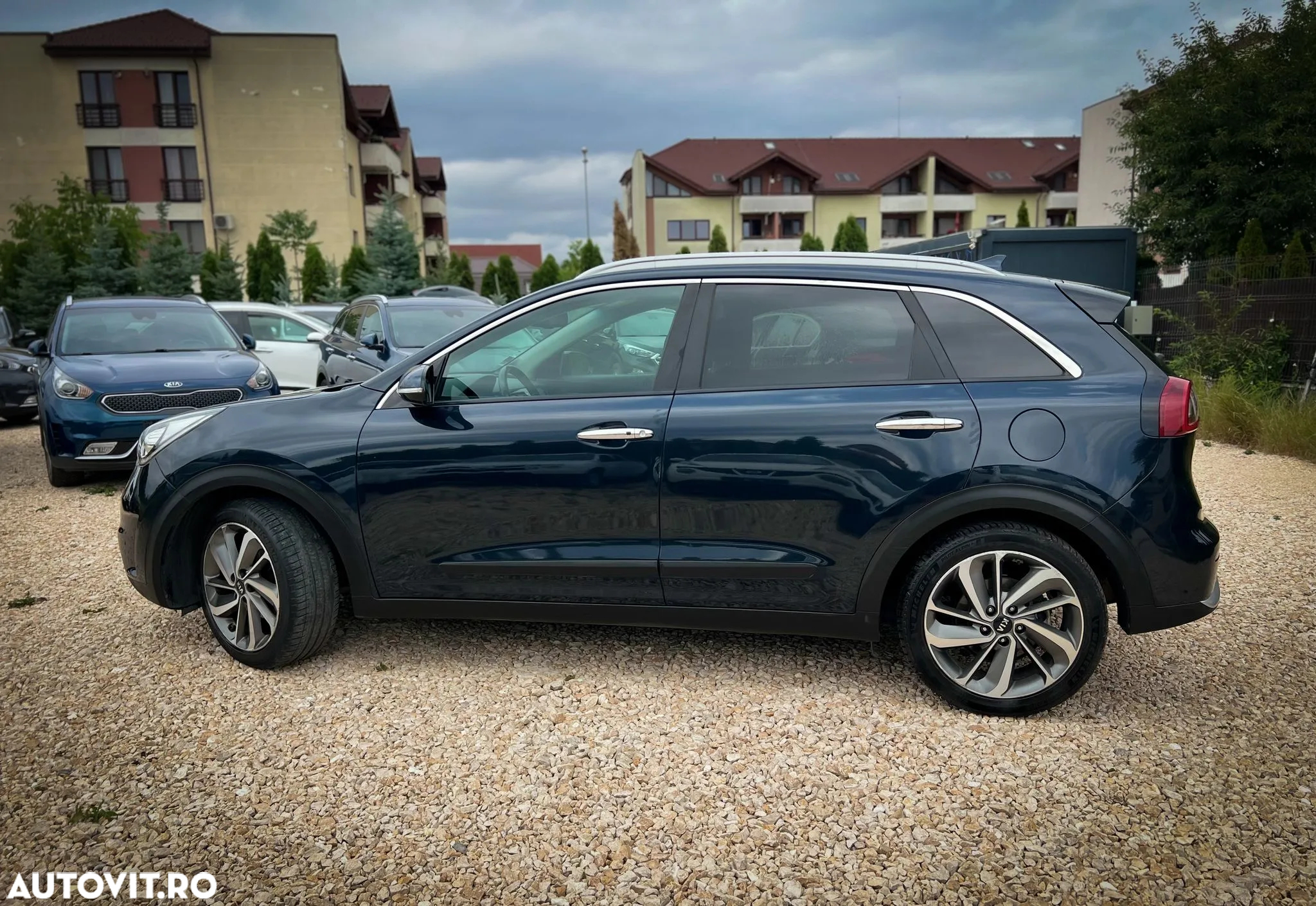 Kia Niro 1.6 GDI 2WD Aut. Edition 7 - 4
