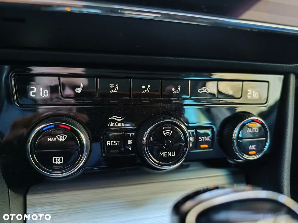 Skoda Superb 2.0 TDI DSG Active - 8