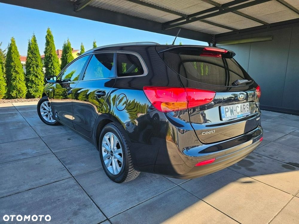 Kia Ceed - 4