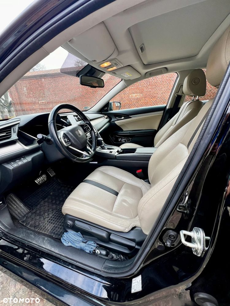 Honda Civic 1.5 T Executive CVT - 2