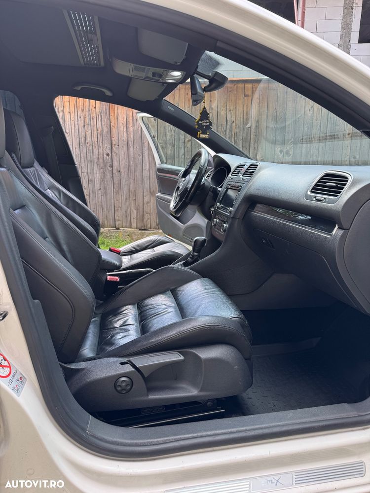 Volkswagen Golf 2.0 TDI DPF DSG GTD - 11