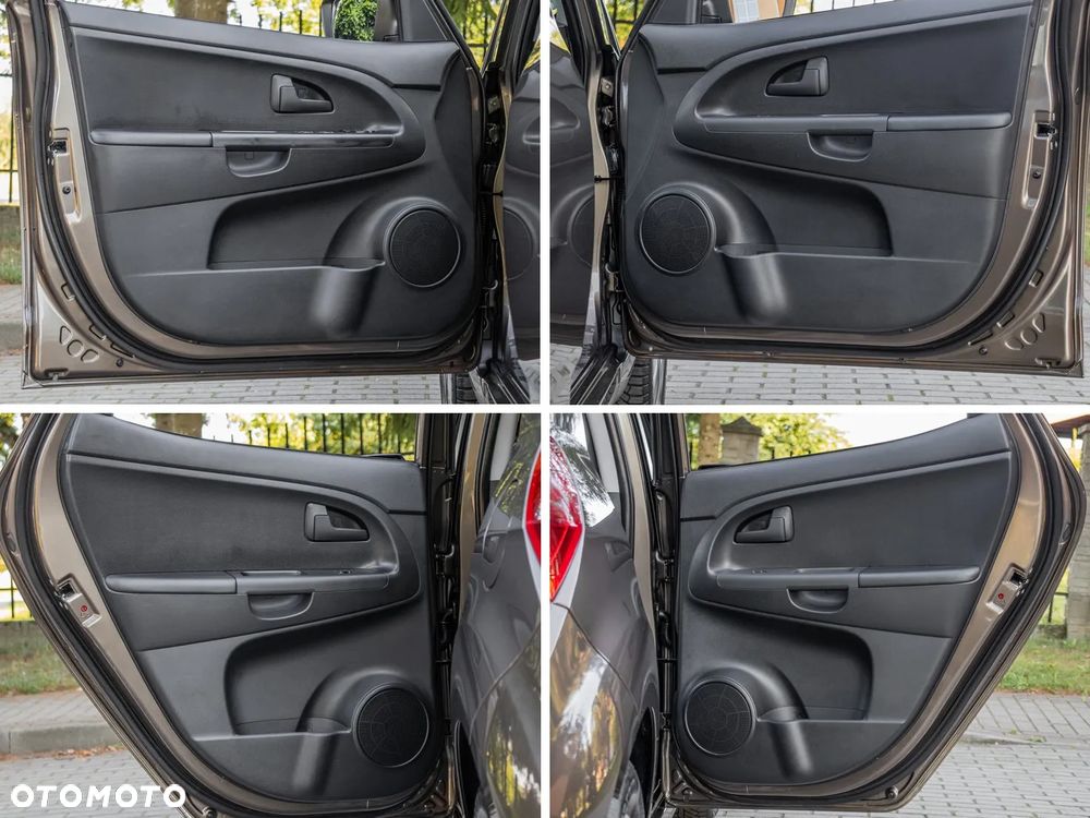Kia Venga 1.6 CVVT Black Collection - 30