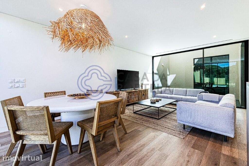 Moradia T3 com piscina privada a poucos metros da Marina em Vilamoura - Grande imagem: 4/42