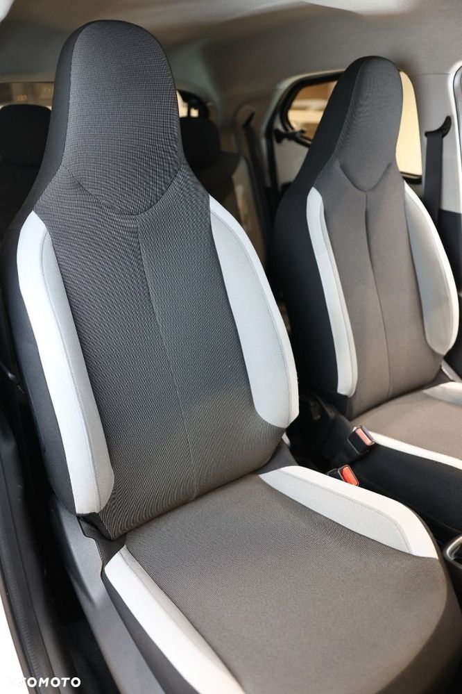 Toyota Aygo - 14