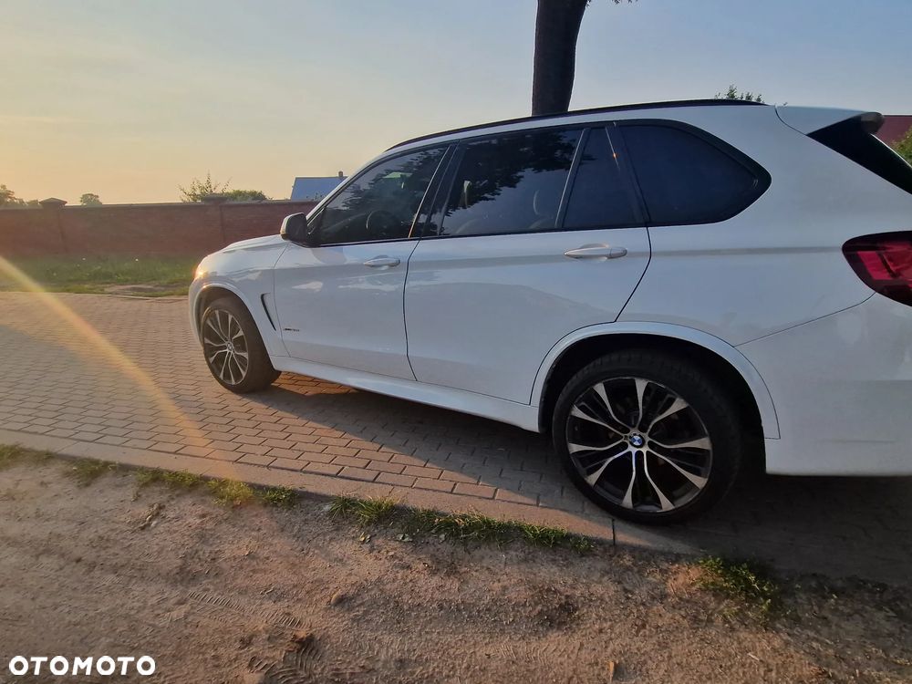 BMW X5 3.5i xDrive - 16