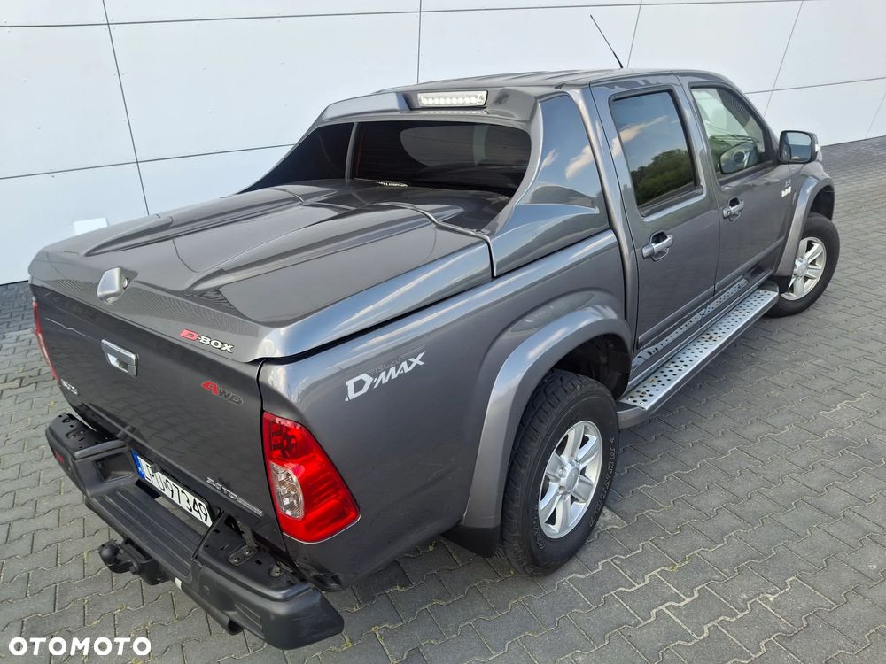 Isuzu D-Max 4x4 Double Cab Custom - 9