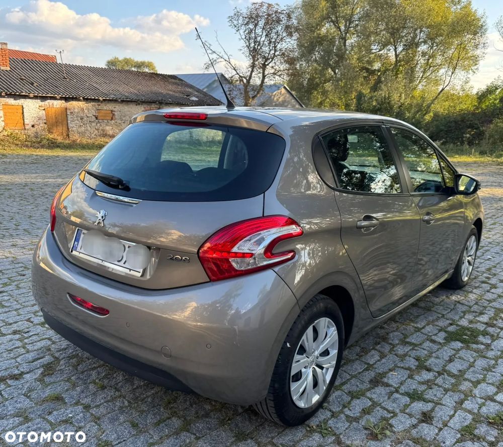 Peugeot 208 - 9