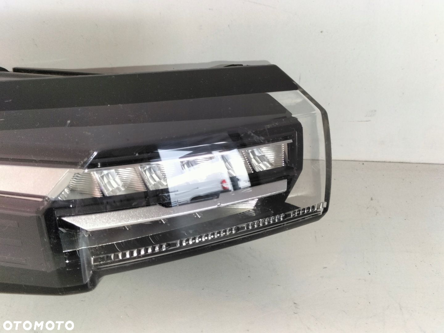 Lampa tylna tył lewa PEUGEOT 308 III T10 21- LED - 5