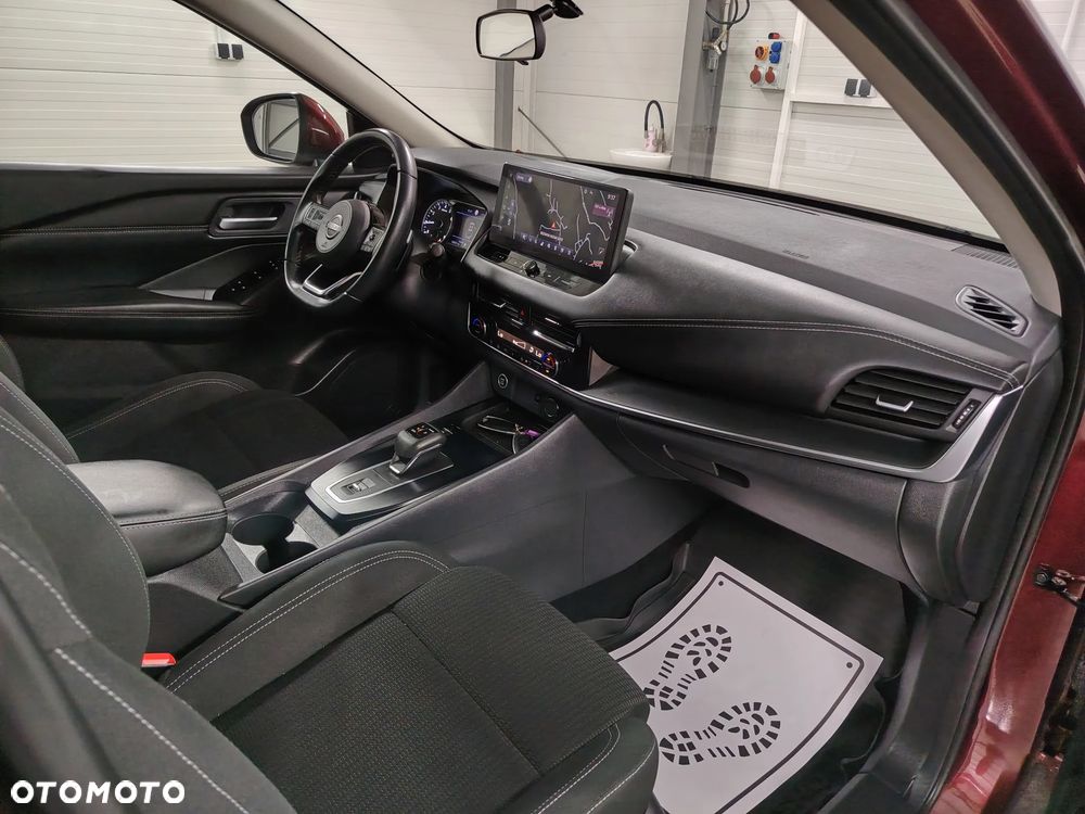 Nissan Qashqai 1.3 DIG-T DCT N-CONNECTA - 26