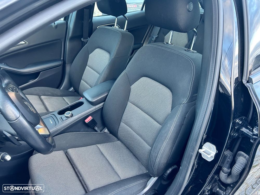 Mercedes-Benz GLA 180 (CDI) d 7G-DCT AMG Line - 4