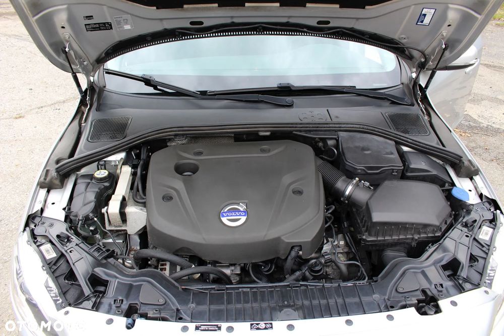 Volvo V60 D4 Kinetic - 17