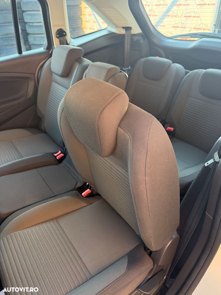 Ford Grand C-Max - 8