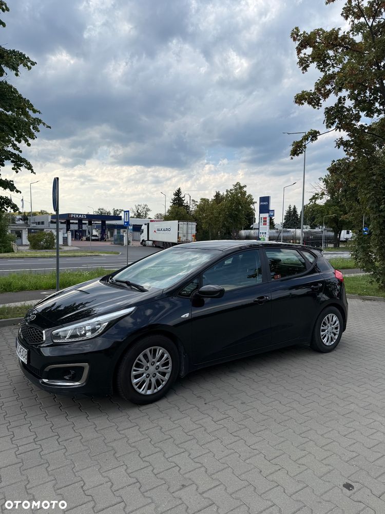 Kia Ceed 1.6 CRDi M - 3