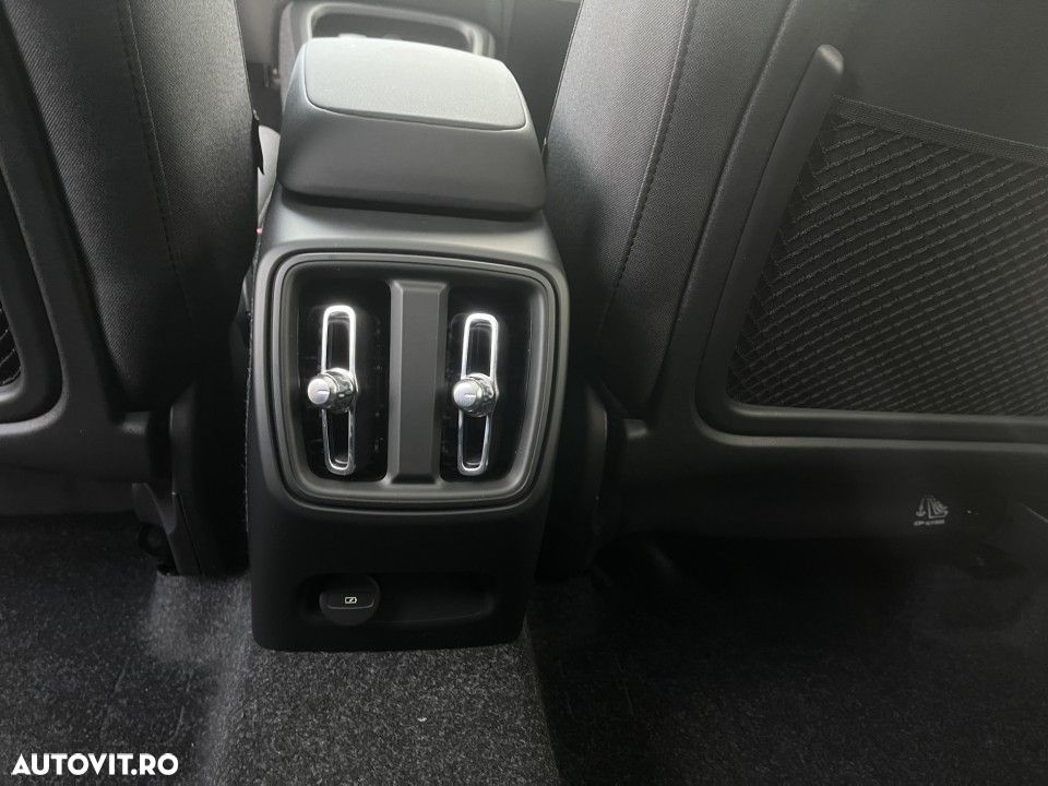 Volvo C40 - 21